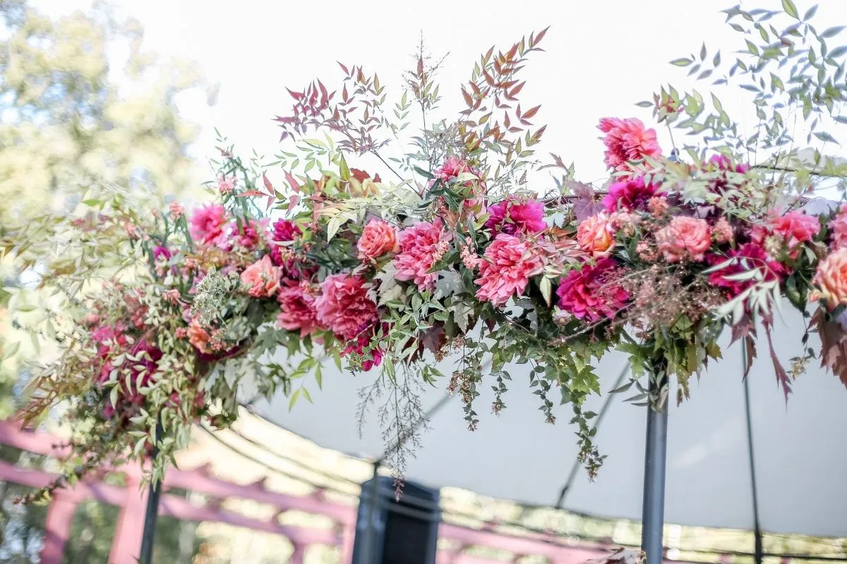 arche de fleurs au chateau de farcheville