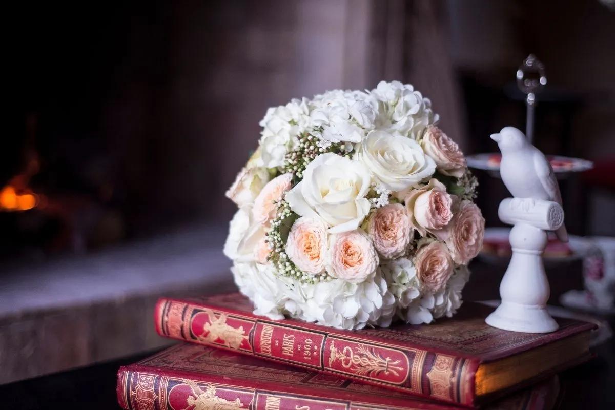 zoom bouquet de fleurs d'un mariage thème végétal