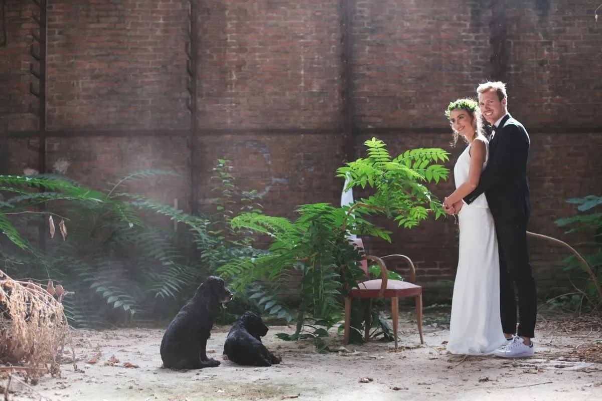 d'un mariage thème végétal avec les mariés